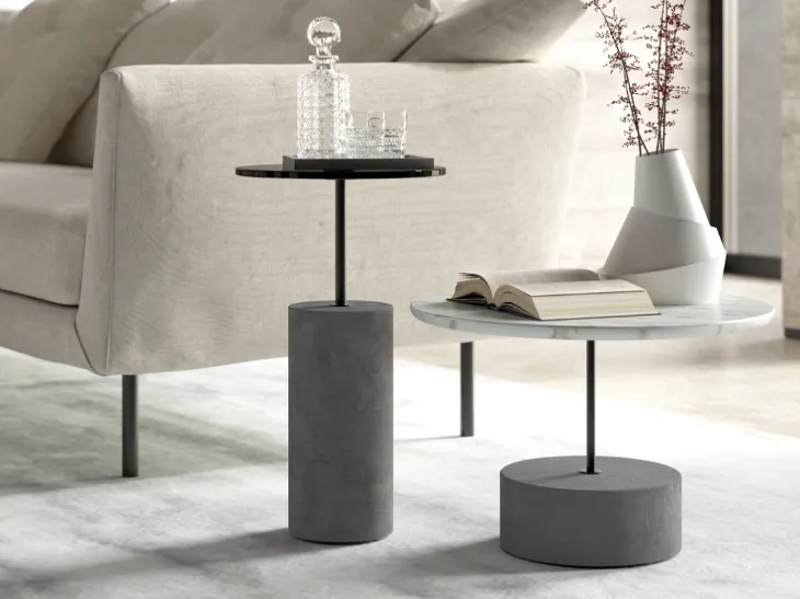 Tavolino con top in marmo o vetro e base in cemento Concrete di Vibieffe